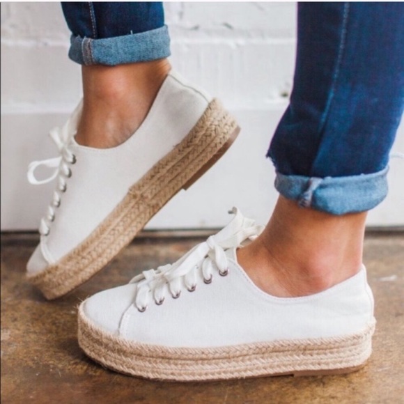 1️⃣ Size left // Canva Espadrille Sneaker - Picture 4 of 5
